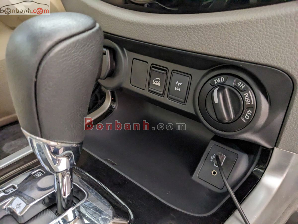 Bán ô tô Nissan Navara VL A-IVI 2.5 AT 4WD - 2020 - xe cũ