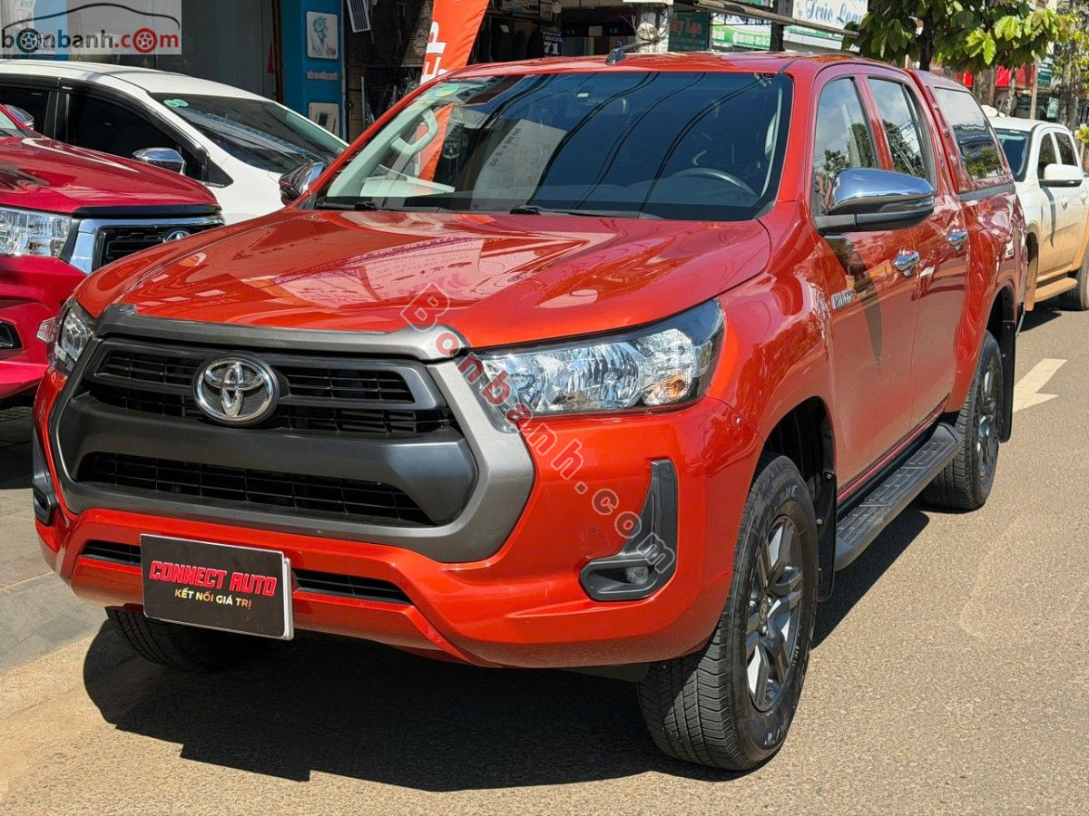 Bán ô tô Toyota Hilux 2.4L 4x2 AT - 2021 - xe cũ