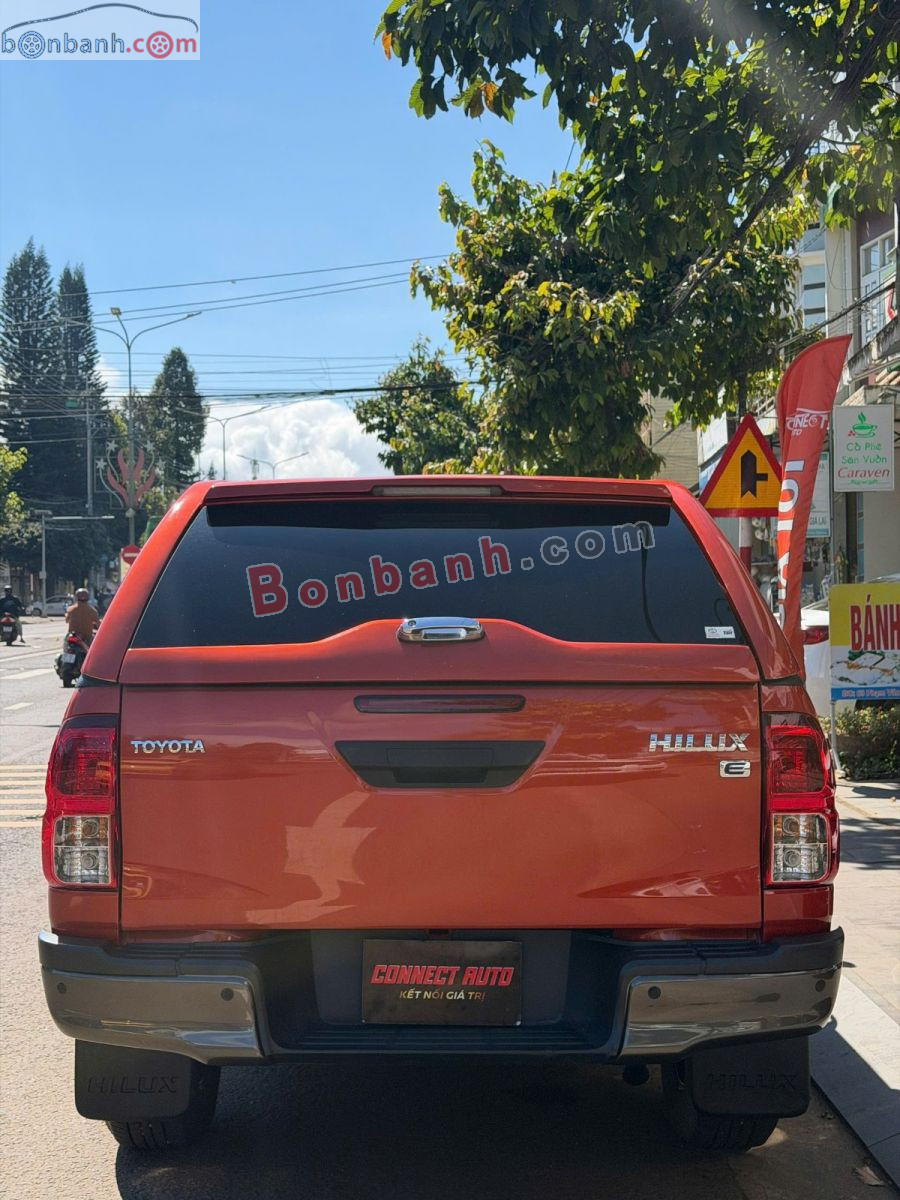 Bán ô tô Toyota Hilux 2.4L 4x2 AT - 2021 - xe cũ