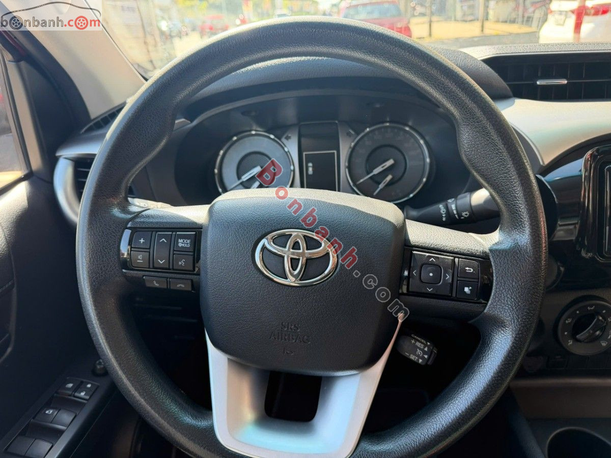 Bán ô tô Toyota Hilux 2.4L 4x2 AT - 2021 - xe cũ
