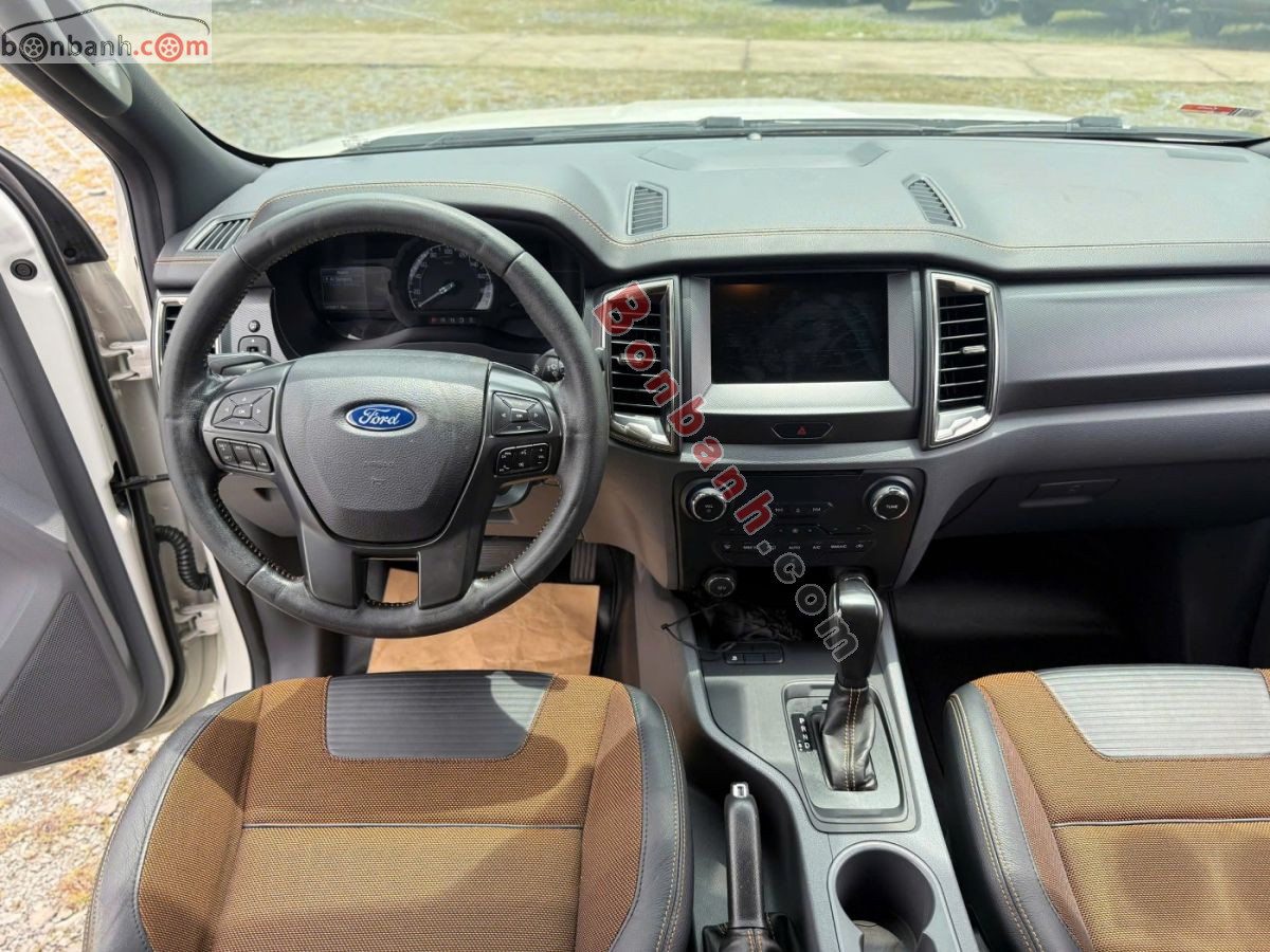 Bán ô tô Ford Ranger Wildtrak 2.2L 4x2 AT - 2015 - xe cũ