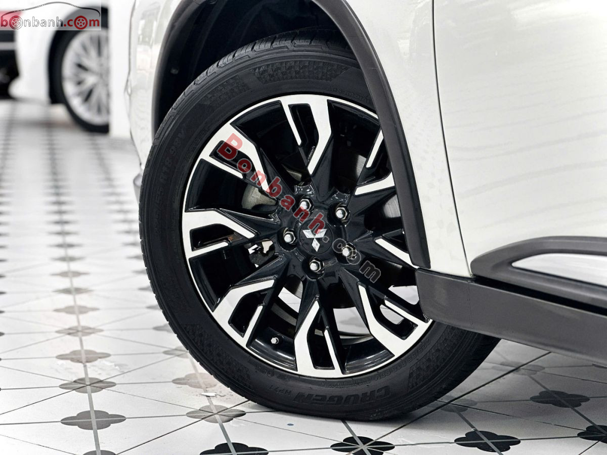 Bán ô tô Mitsubishi Outlander 2.0 CVT Premium - 2020 - xe cũ