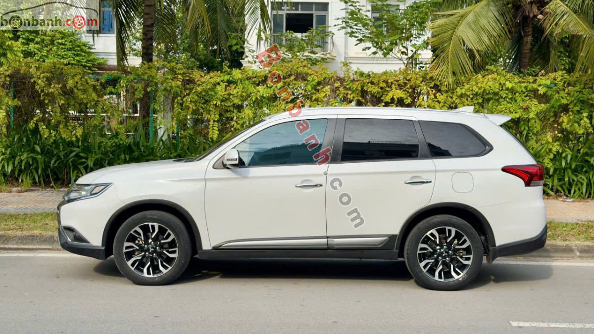 Bán ô tô Mitsubishi Outlander 2.0 CVT - 2021 - xe cũ