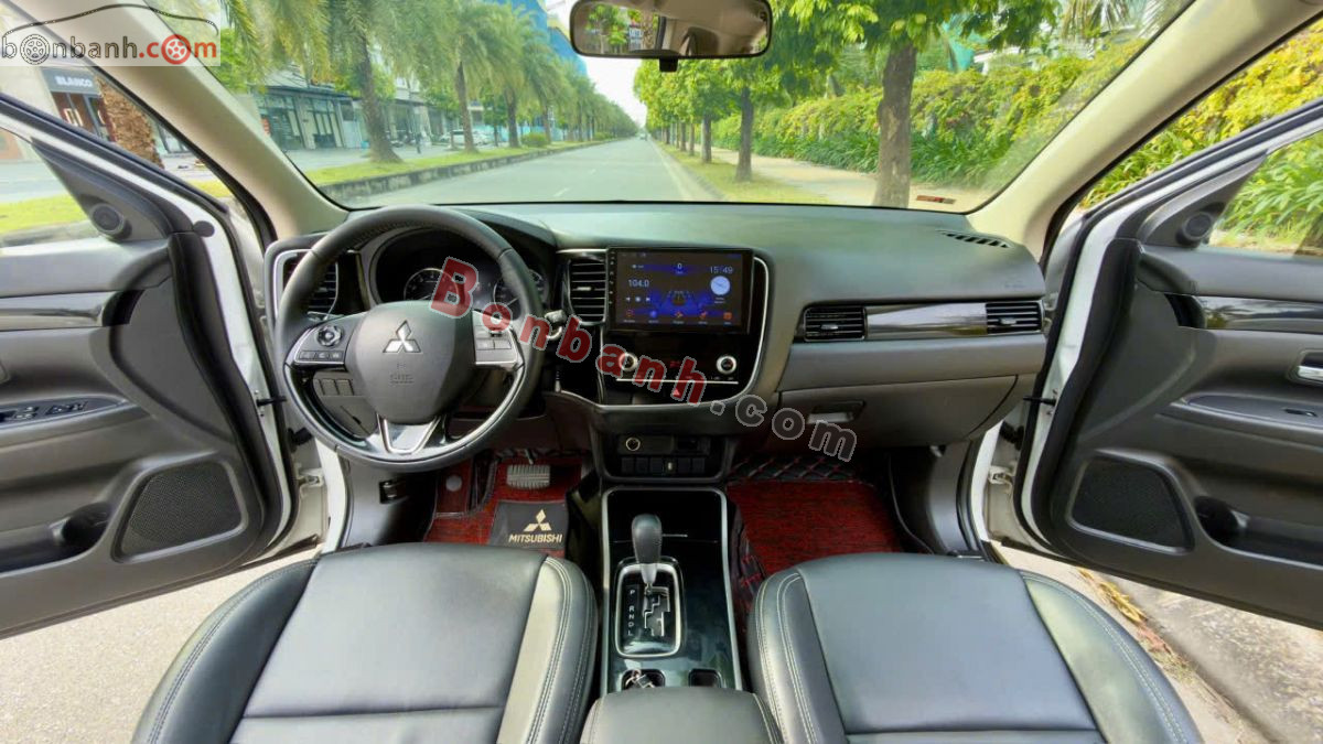 Bán ô tô Mitsubishi Outlander 2.0 CVT - 2021 - xe cũ