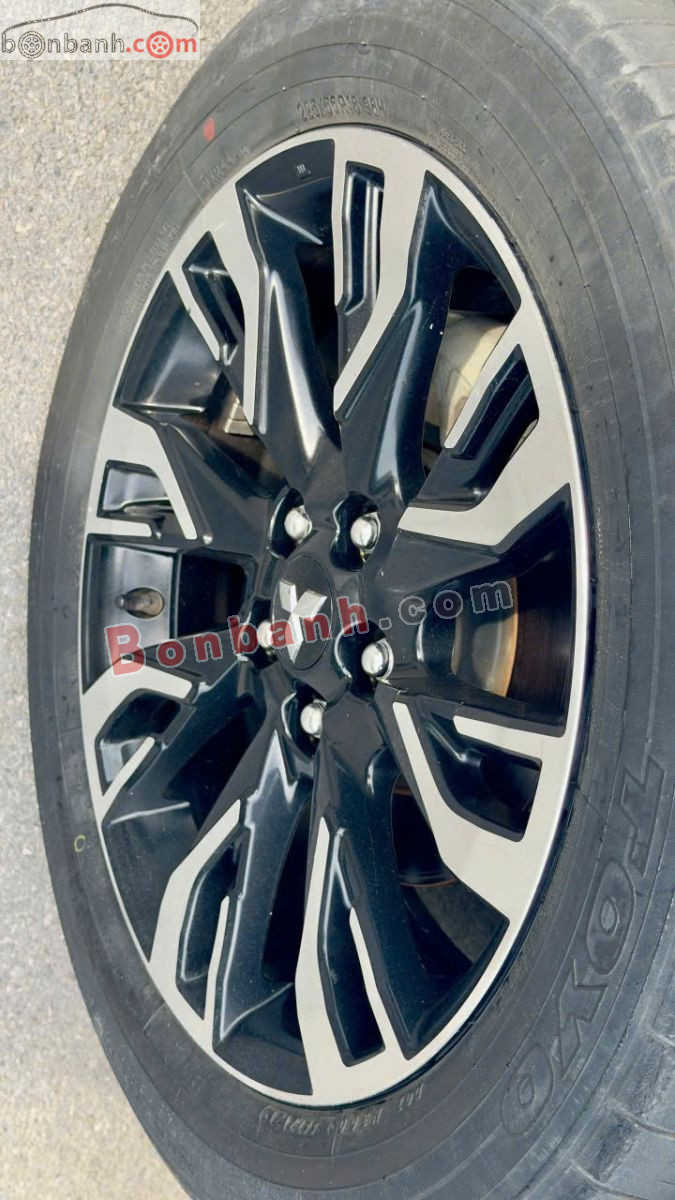 Bán ô tô Mitsubishi Outlander 2.0 CVT - 2021 - xe cũ