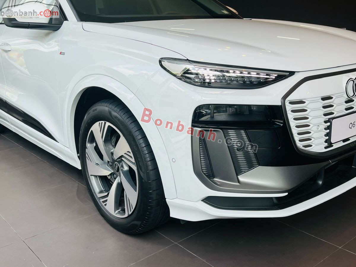 Bán ô tô Audi Q6 E-tron - 2026 - xe mới