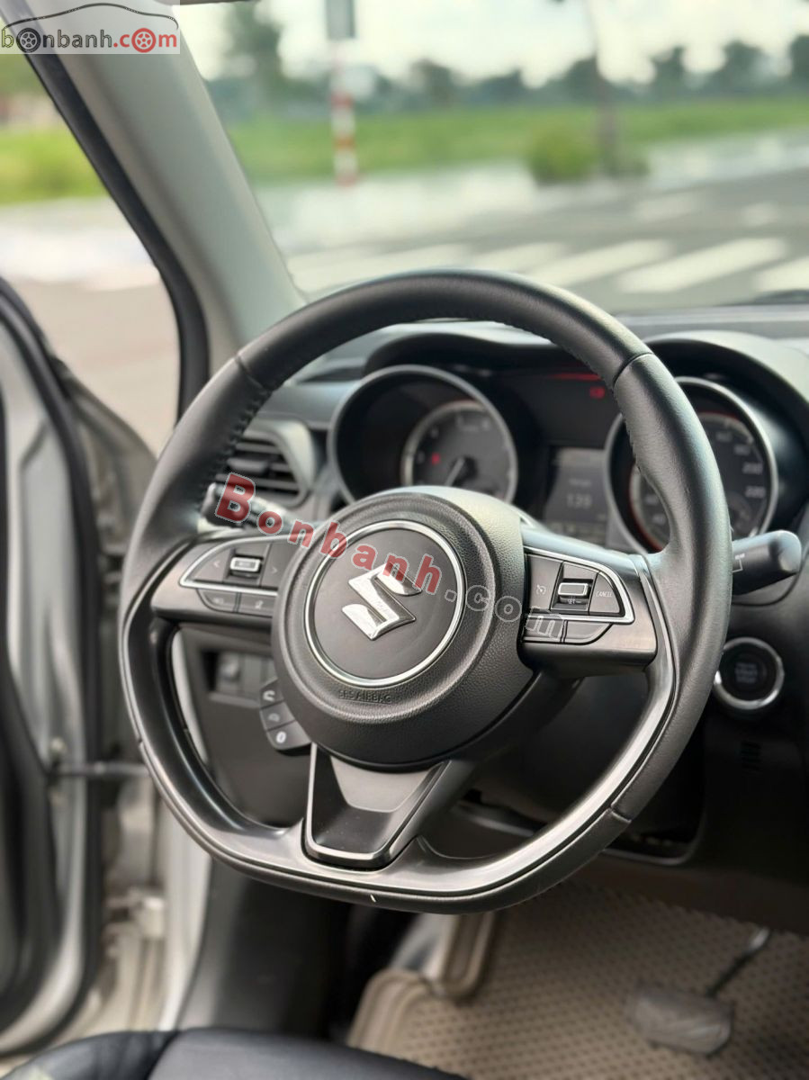 Bán ô tô Suzuki Swift GLX 1.2 AT - 2019 - xe cũ