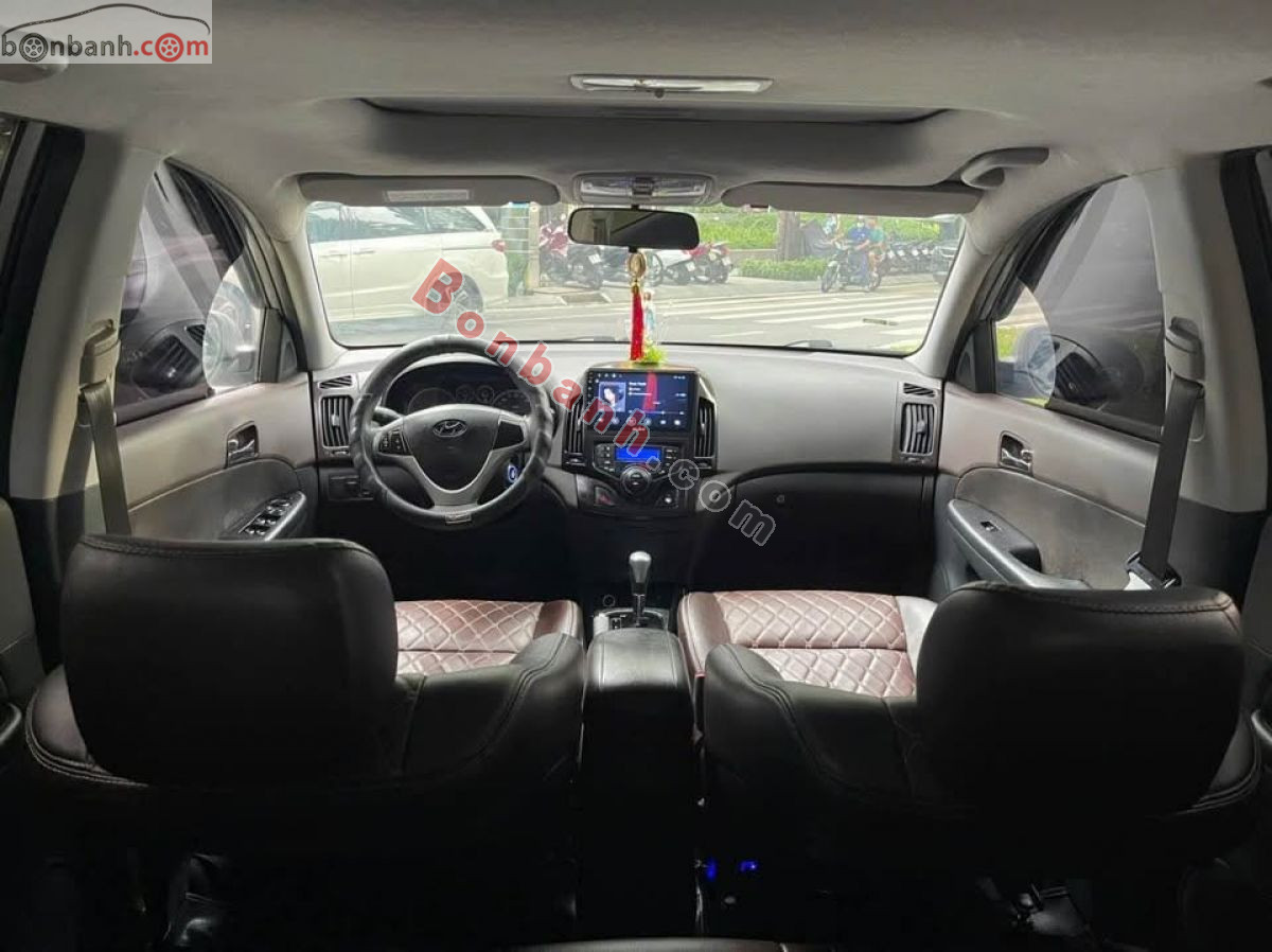 Bán ô tô Hyundai i30 CW 1.6 AT - 2011 - xe cũ