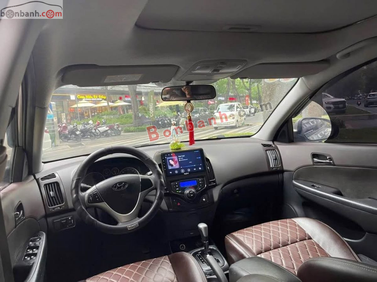 Bán ô tô Hyundai i30 CW 1.6 AT - 2011 - xe cũ