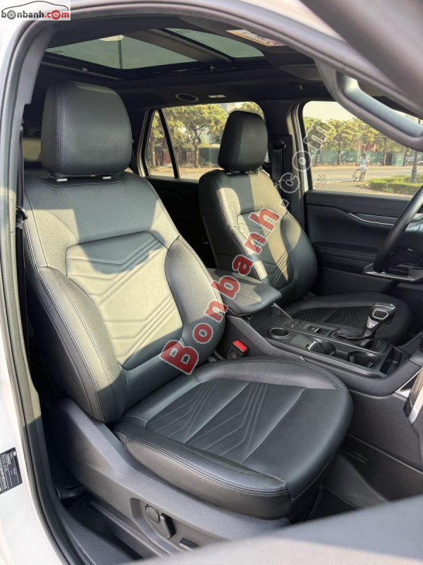 Bán ô tô Ford Everest Titanium 2.0L 4x2 AT - 2025 - xe cũ