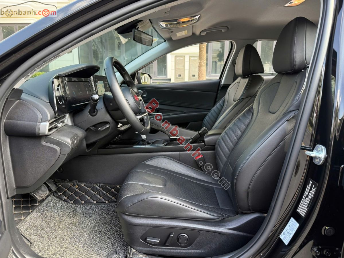 Bán ô tô Hyundai Elantra 2.0 AT Cao cấp - 2022 - xe cũ