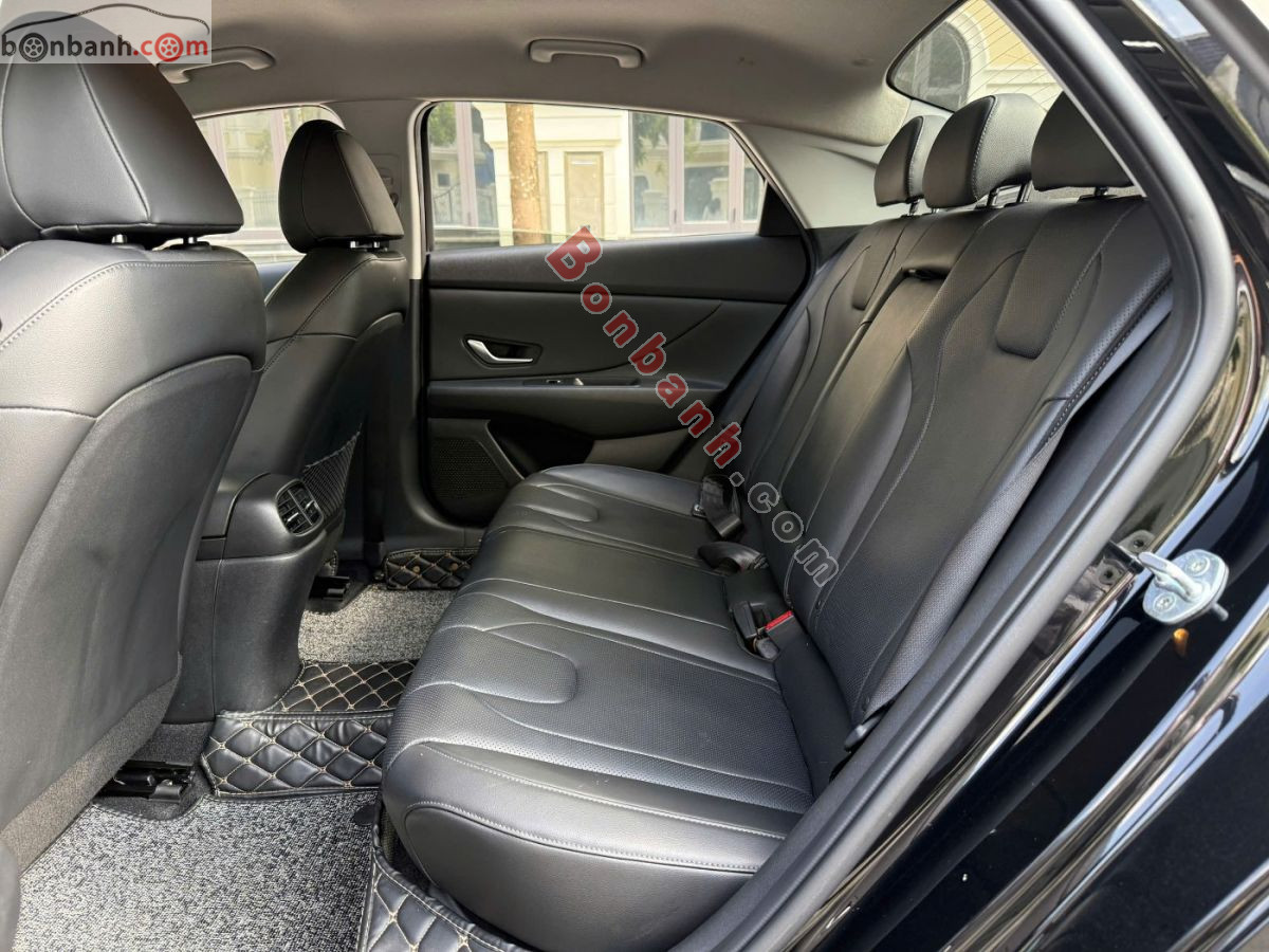 Bán ô tô Hyundai Elantra 2.0 AT Cao cấp - 2022 - xe cũ