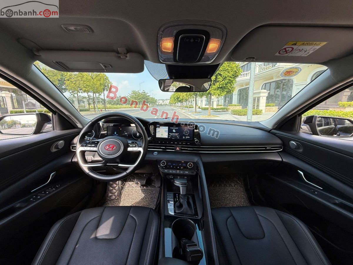 Bán ô tô Hyundai Elantra 2.0 AT Cao cấp - 2022 - xe cũ