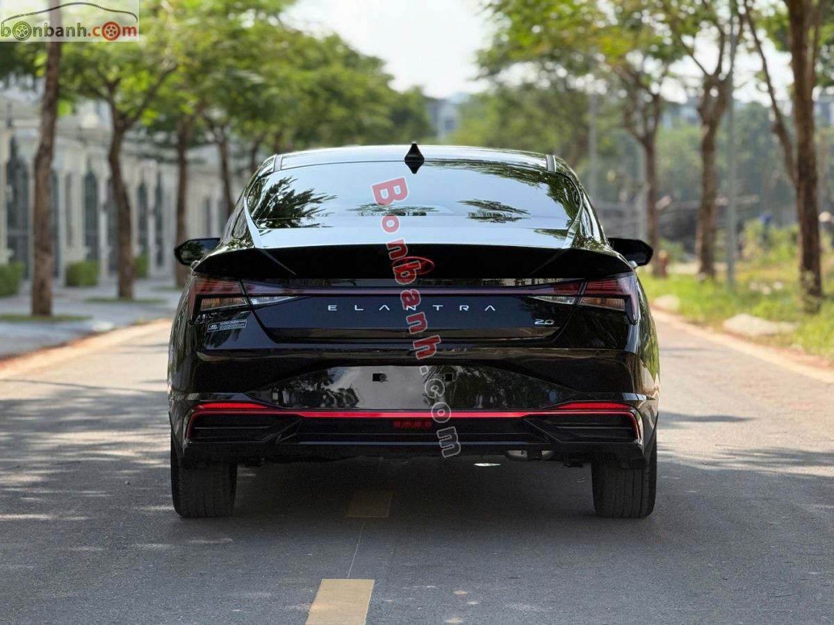 Bán ô tô Hyundai Elantra 2.0 AT Cao cấp - 2022 - xe cũ