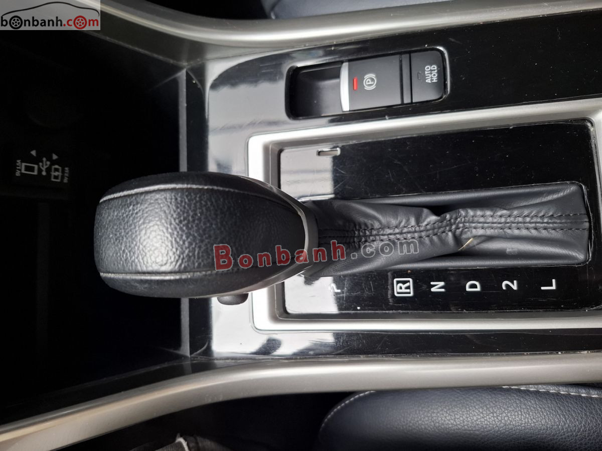 Bán ô tô Mitsubishi Xpander Cross 1.5 AT - 2025 - xe cũ