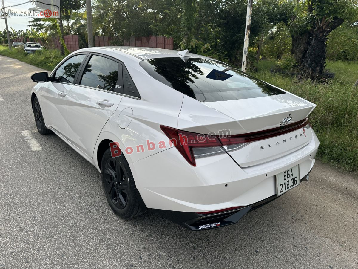 Bán ô tô Hyundai Elantra 1.6 AT Tiêu chuẩn - 2023 - xe cũ