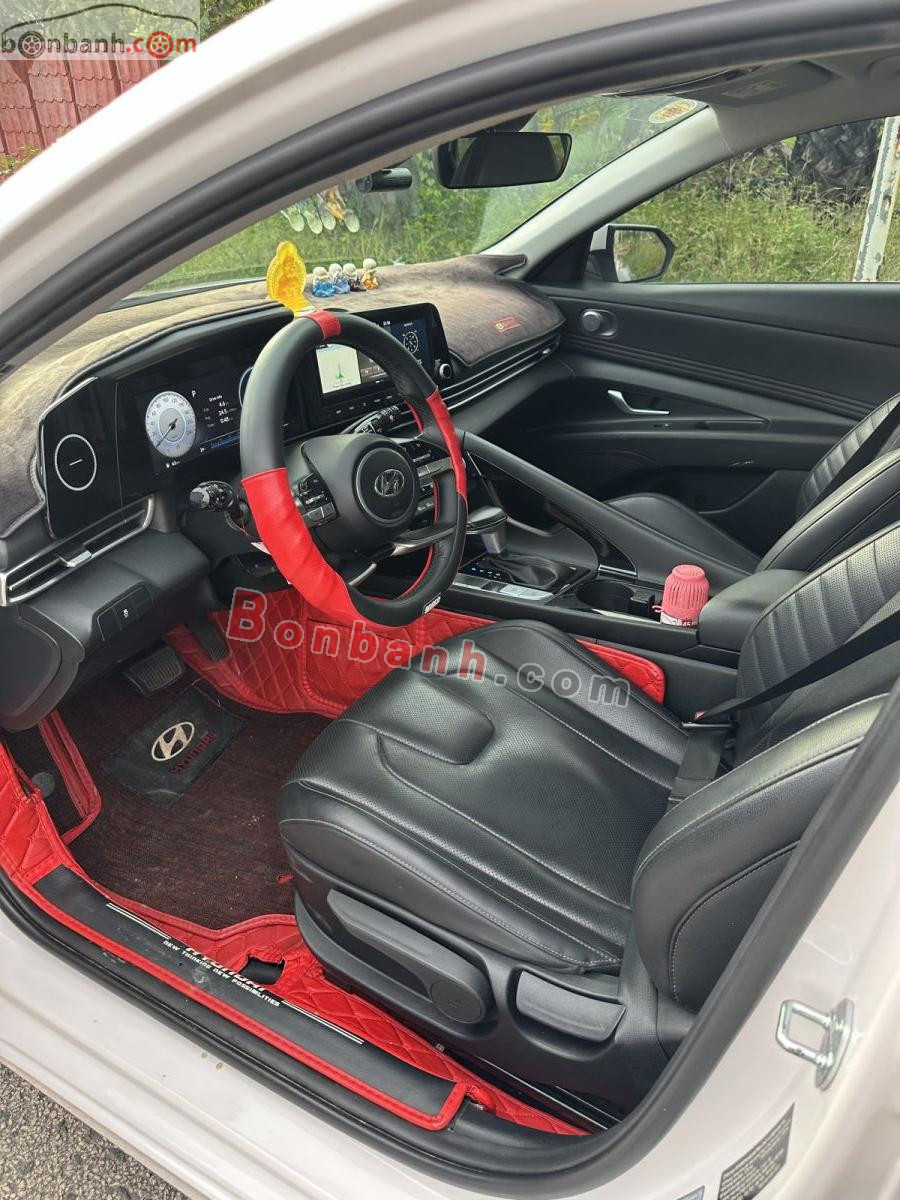Bán ô tô Hyundai Elantra 1.6 AT Tiêu chuẩn - 2023 - xe cũ