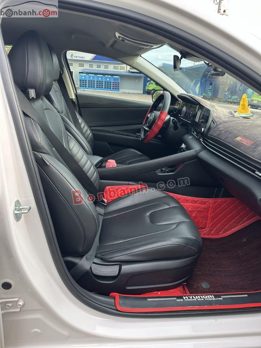 Bán ô tô Hyundai Elantra 1.6 AT Tiêu chuẩn - 2023 - xe cũ