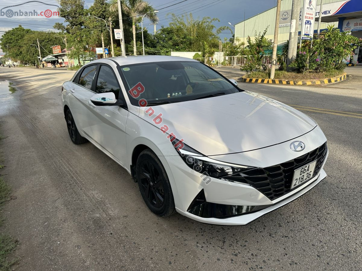 Bán ô tô Hyundai Elantra 1.6 AT Tiêu chuẩn - 2023 - xe cũ