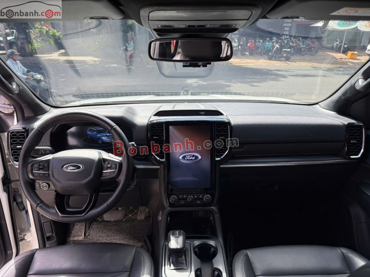 Bán ô tô Ford Everest Titanium Plus 2.0L 4x4 AT - 2024 - xe cũ
