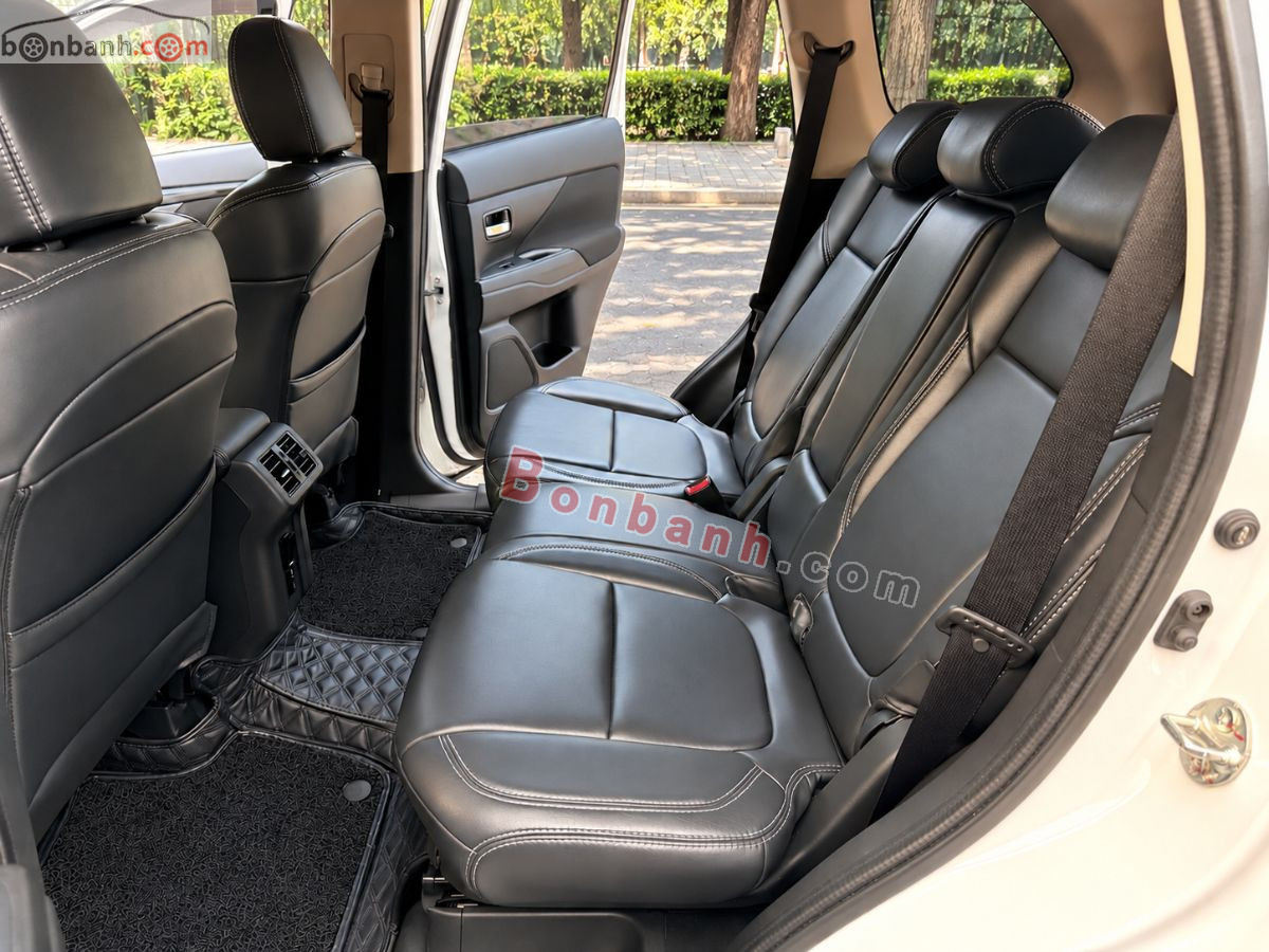 Bán ô tô Mitsubishi Outlander 2.0 CVT - 2020 - xe cũ