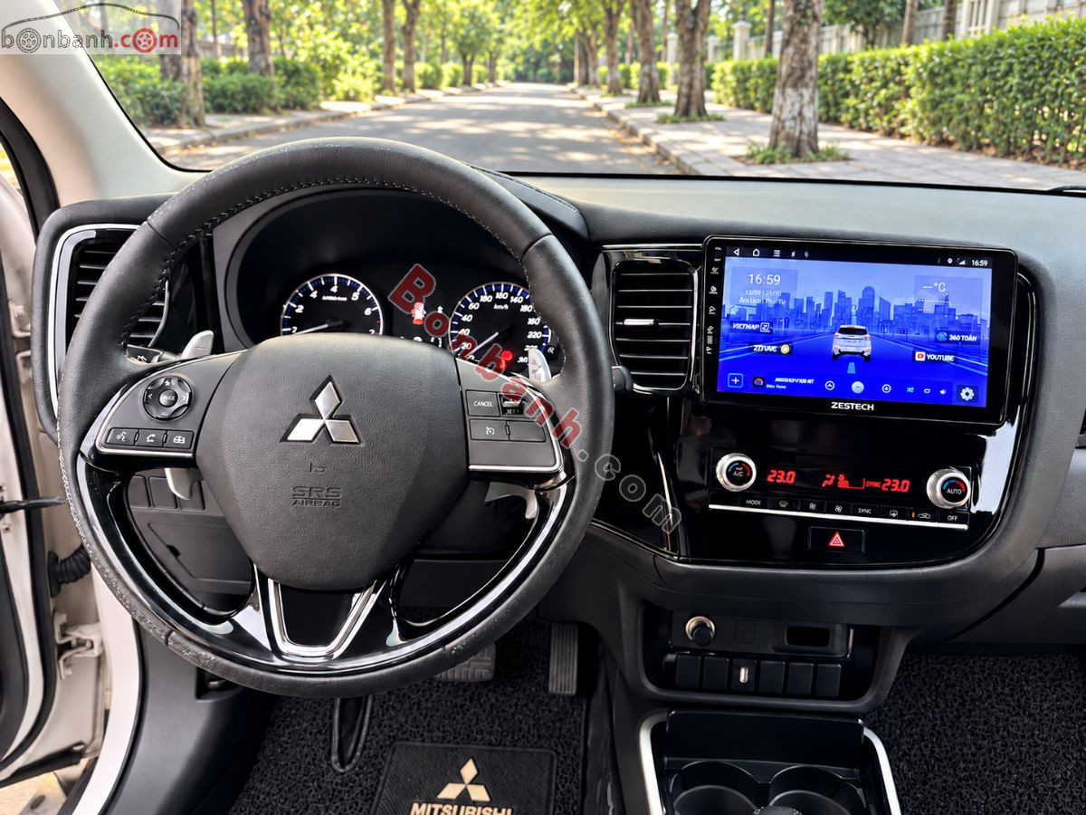 Bán ô tô Mitsubishi Outlander 2.0 CVT - 2020 - xe cũ