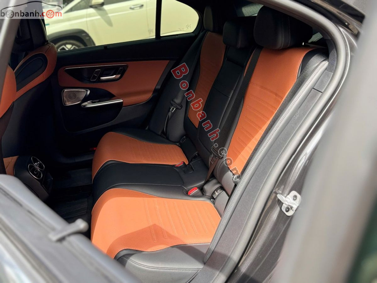 Bán ô tô Mercedes Benz C class C300 AMG - 2023 - xe cũ