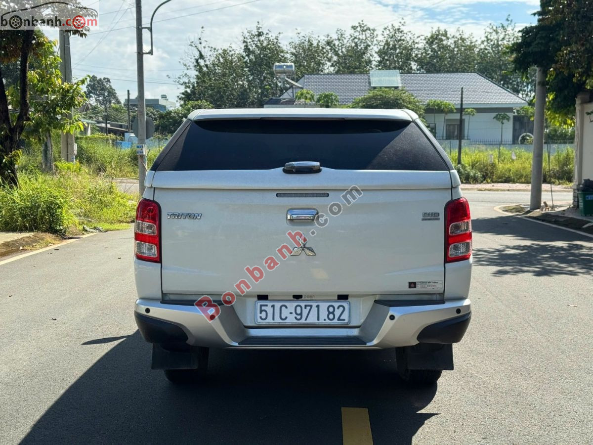 Bán ô tô Mitsubishi Triton 4x2 AT - 2017 - xe cũ