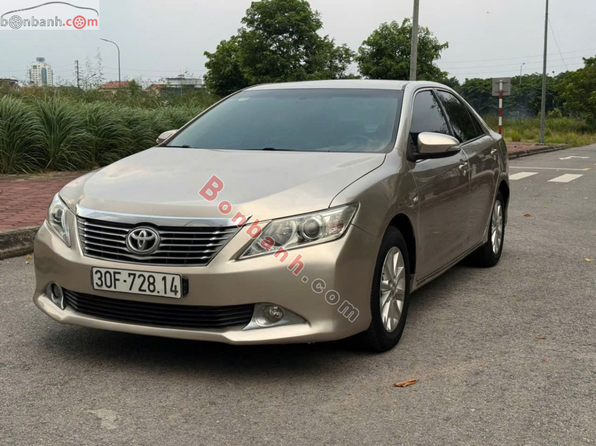 Bán ô tô Toyota Camry 2.0E - 2014 - xe cũ