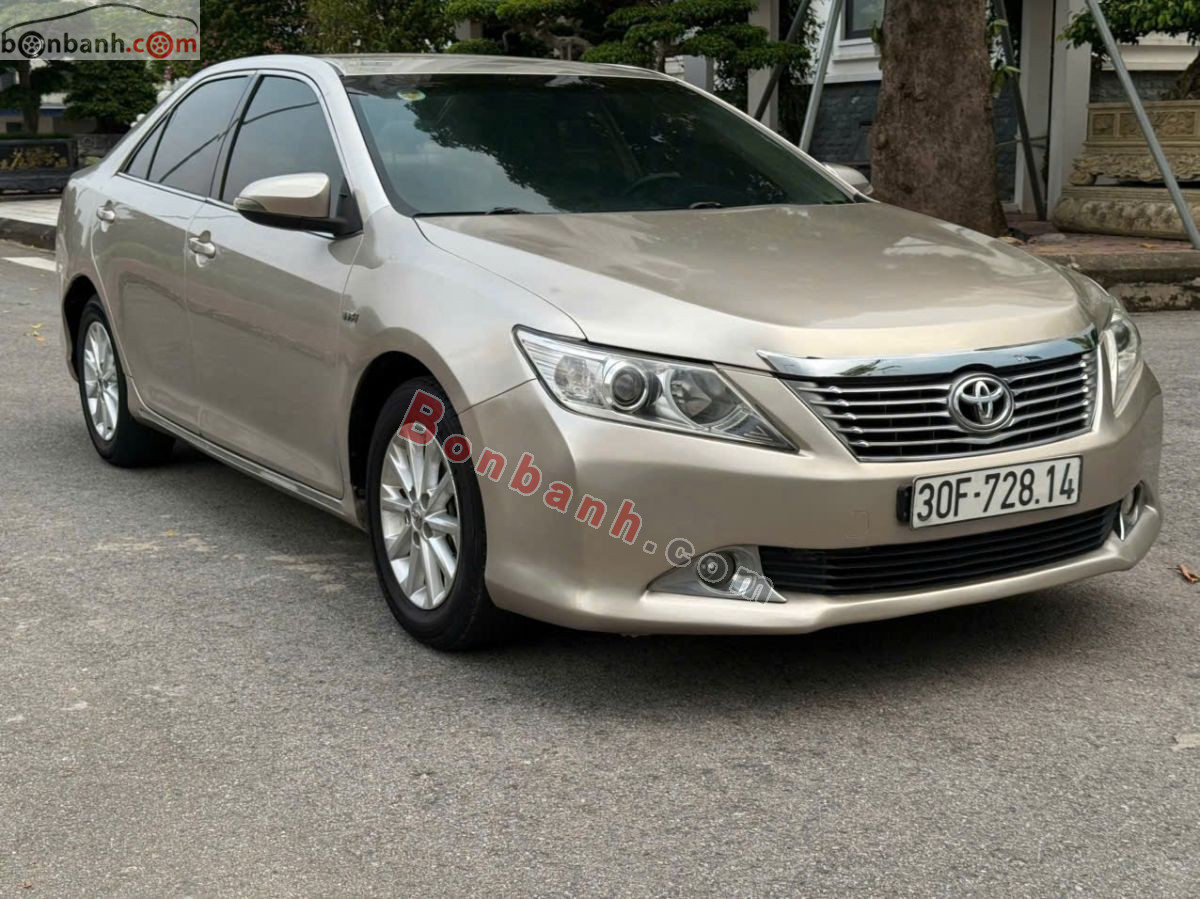 Bán ô tô Toyota Camry 2.0E - 2014 - xe cũ