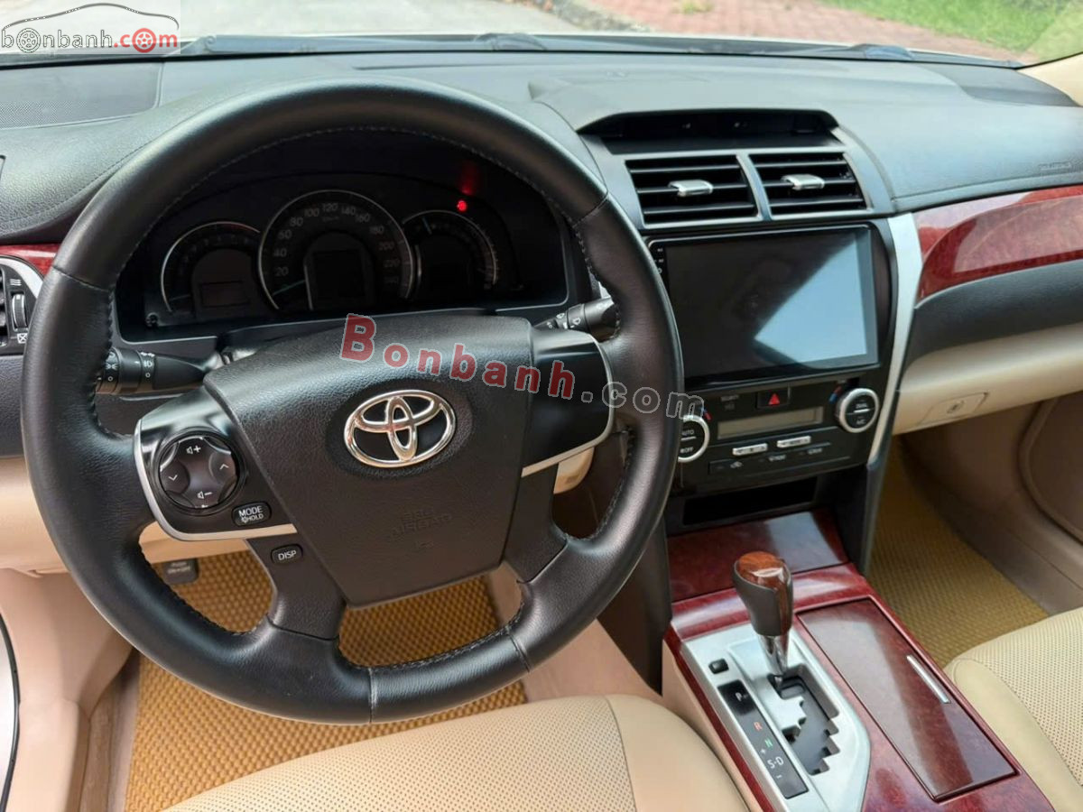 Bán ô tô Toyota Camry 2.0E - 2014 - xe cũ