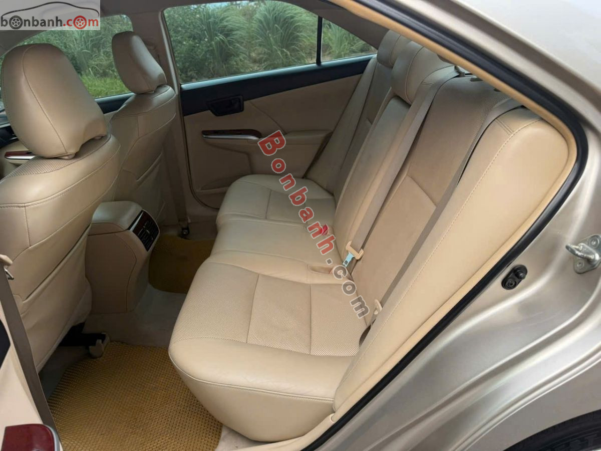 Bán ô tô Toyota Camry 2.0E - 2014 - xe cũ