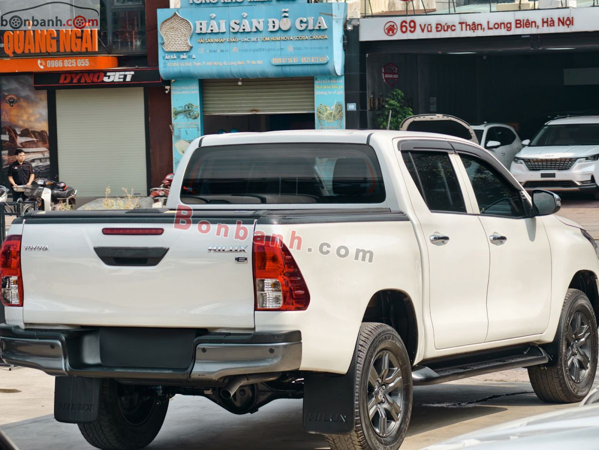 Bán ô tô Toyota Hilux 2.4L 4x2 AT - 2021 - xe cũ
