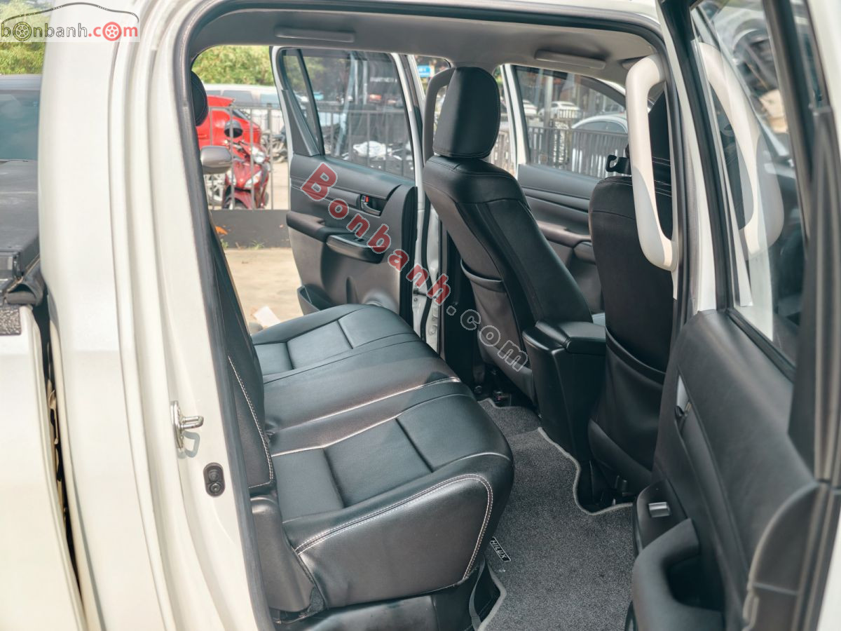 Bán ô tô Toyota Hilux 2.4L 4x2 AT - 2021 - xe cũ