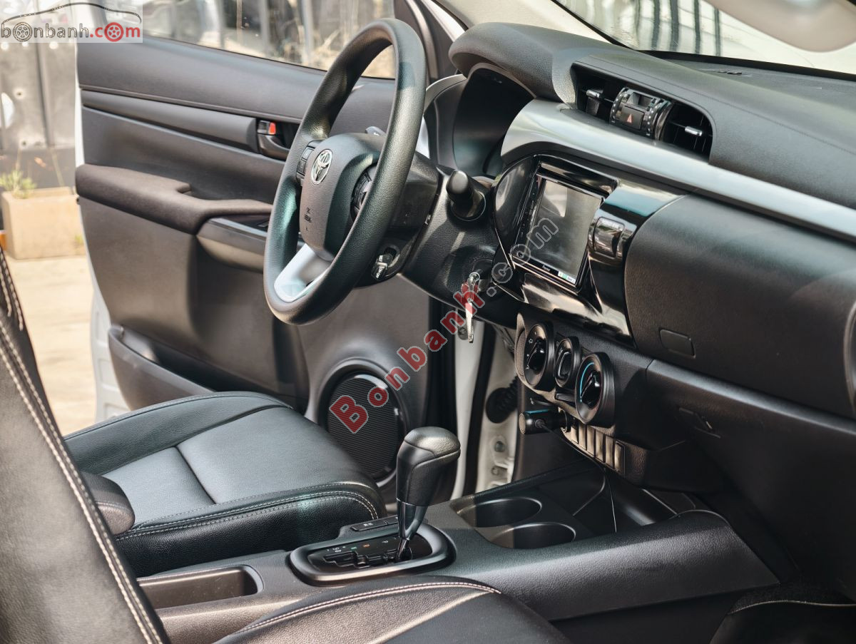 Bán ô tô Toyota Hilux 2.4L 4x2 AT - 2021 - xe cũ