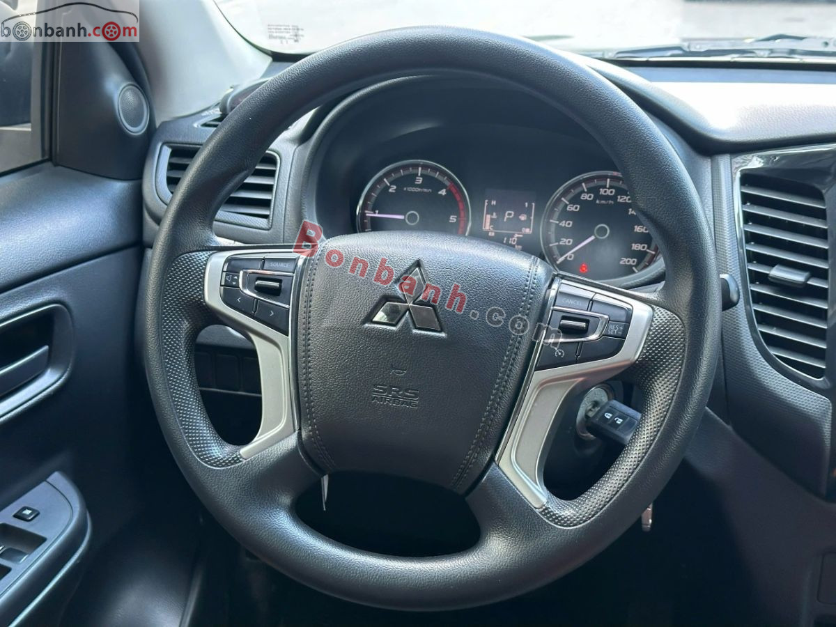 Bán ô tô Mitsubishi Triton 4x2 AT - 2023 - xe cũ