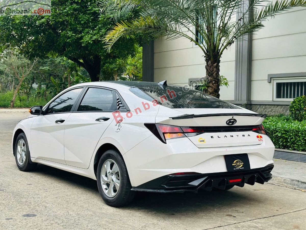 Bán ô tô Hyundai Elantra 1.6 AT Tiêu chuẩn - 2023 - xe cũ