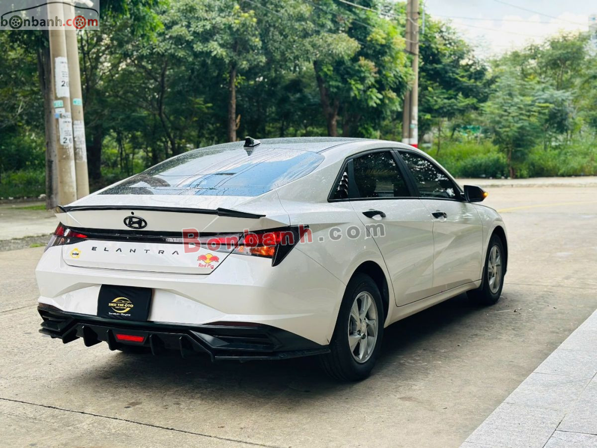 Bán ô tô Hyundai Elantra 1.6 AT Tiêu chuẩn - 2023 - xe cũ