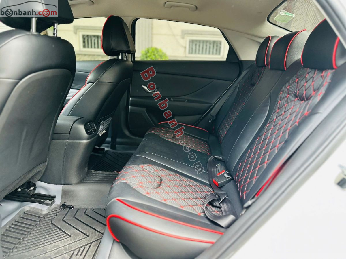 Bán ô tô Hyundai Elantra 1.6 AT Tiêu chuẩn - 2023 - xe cũ