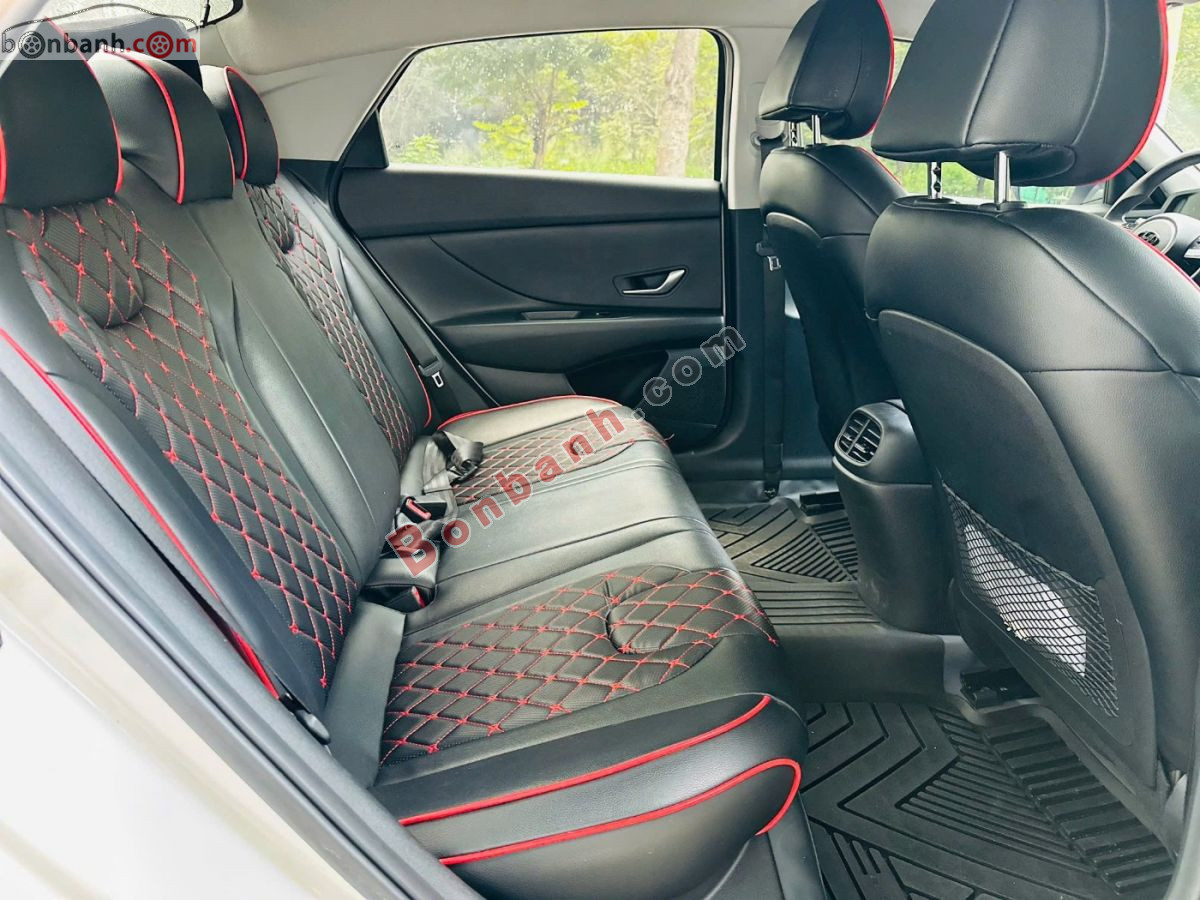Bán ô tô Hyundai Elantra 1.6 AT Tiêu chuẩn - 2023 - xe cũ