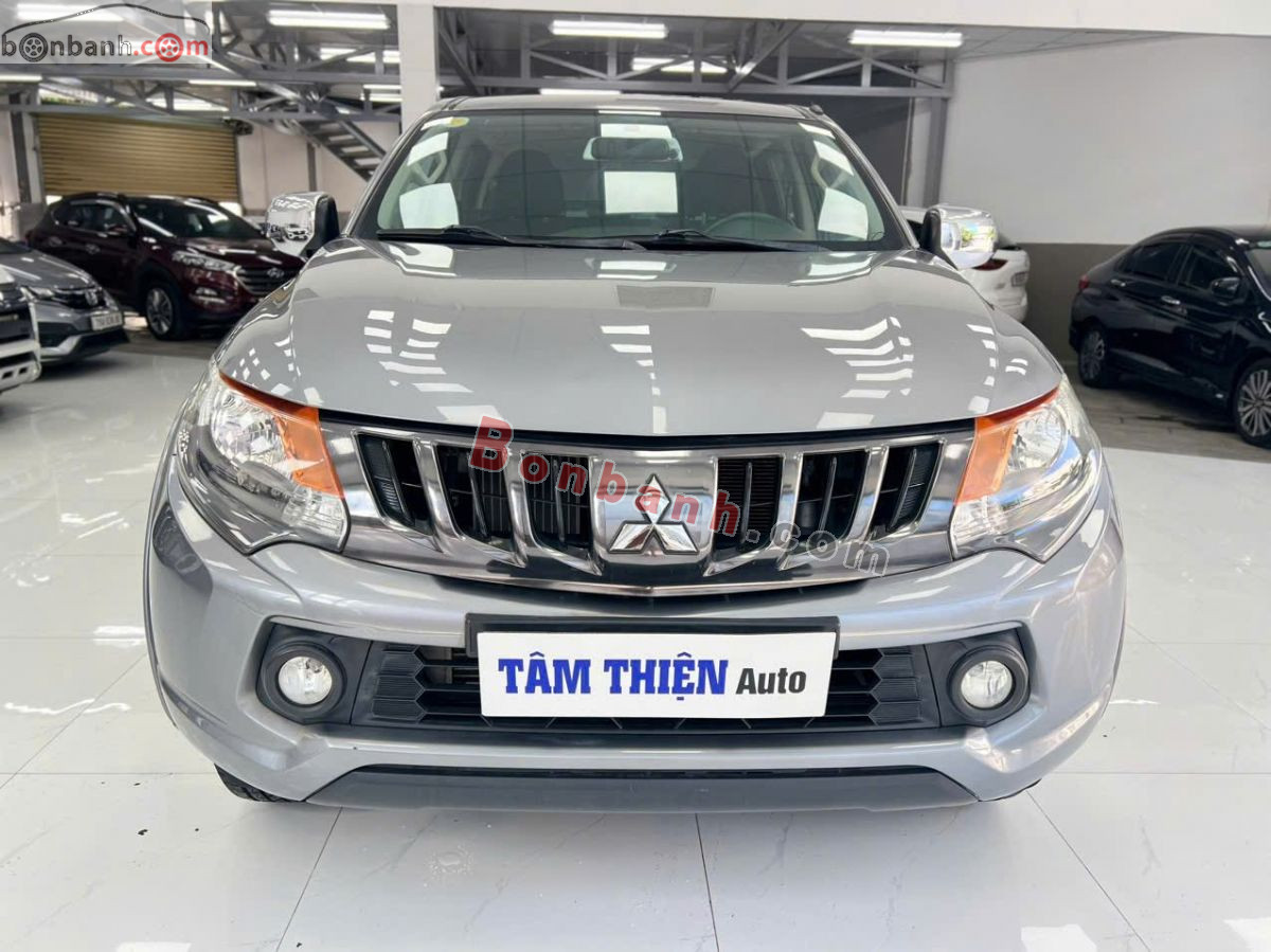 Bán ô tô Mitsubishi Triton 4x2 AT - 2018 - xe cũ