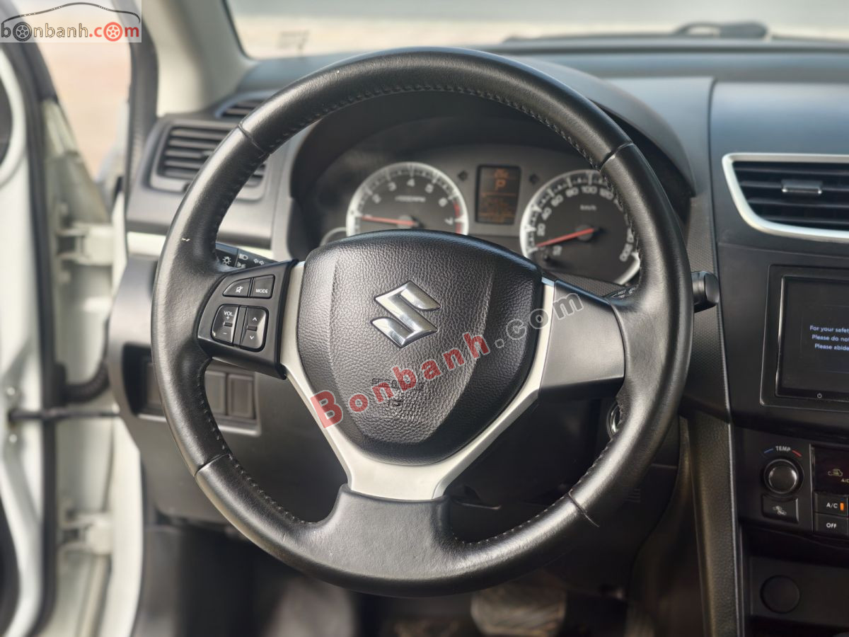 Bán ô tô Suzuki Swift RS - 2017 - xe cũ