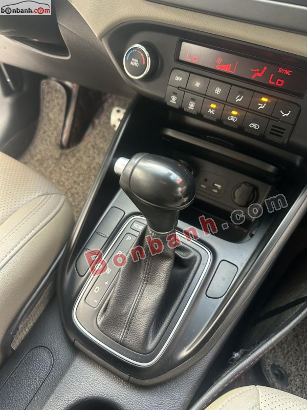 Bán ô tô Kia Rondo GAT - 2018 - xe cũ