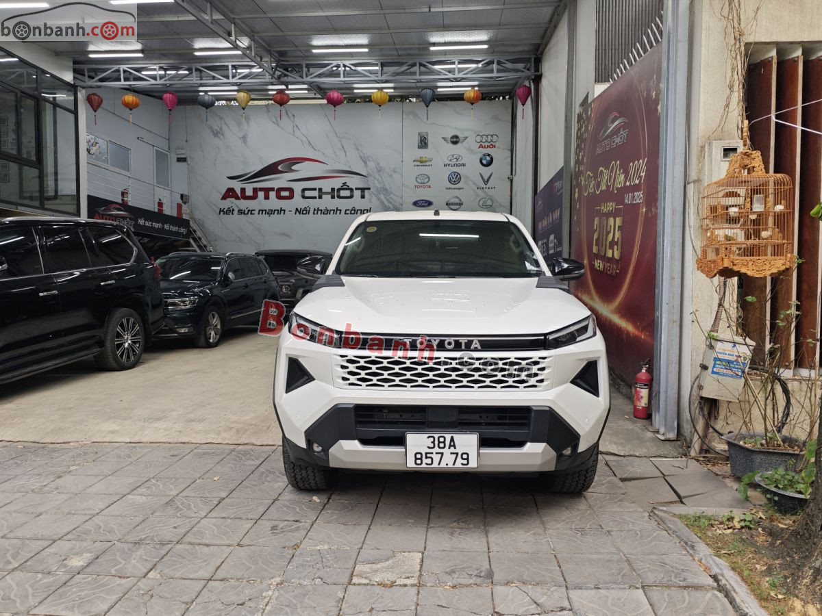 Bán ô tô Toyota Hilux Pro 2.8L 4x2 AT - 2026 - xe cũ