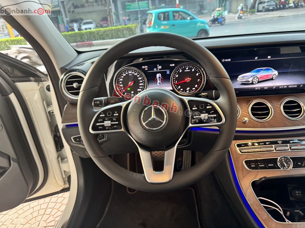 Bán ô tô Mercedes Benz E class E200 - 2018 - xe cũ