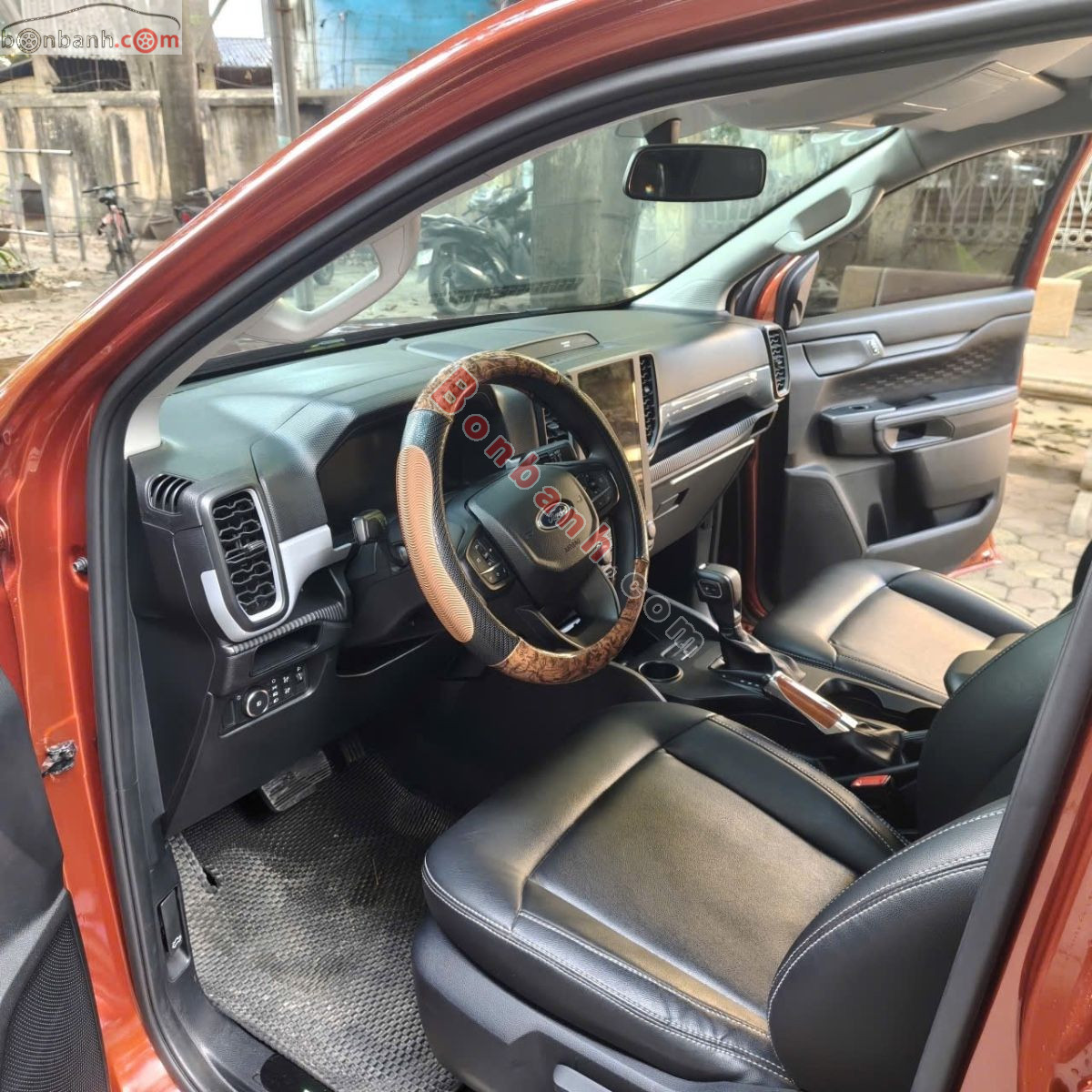 Bán ô tô Ford Ranger XLS 2.0L 4x2 AT - 2024 - xe cũ