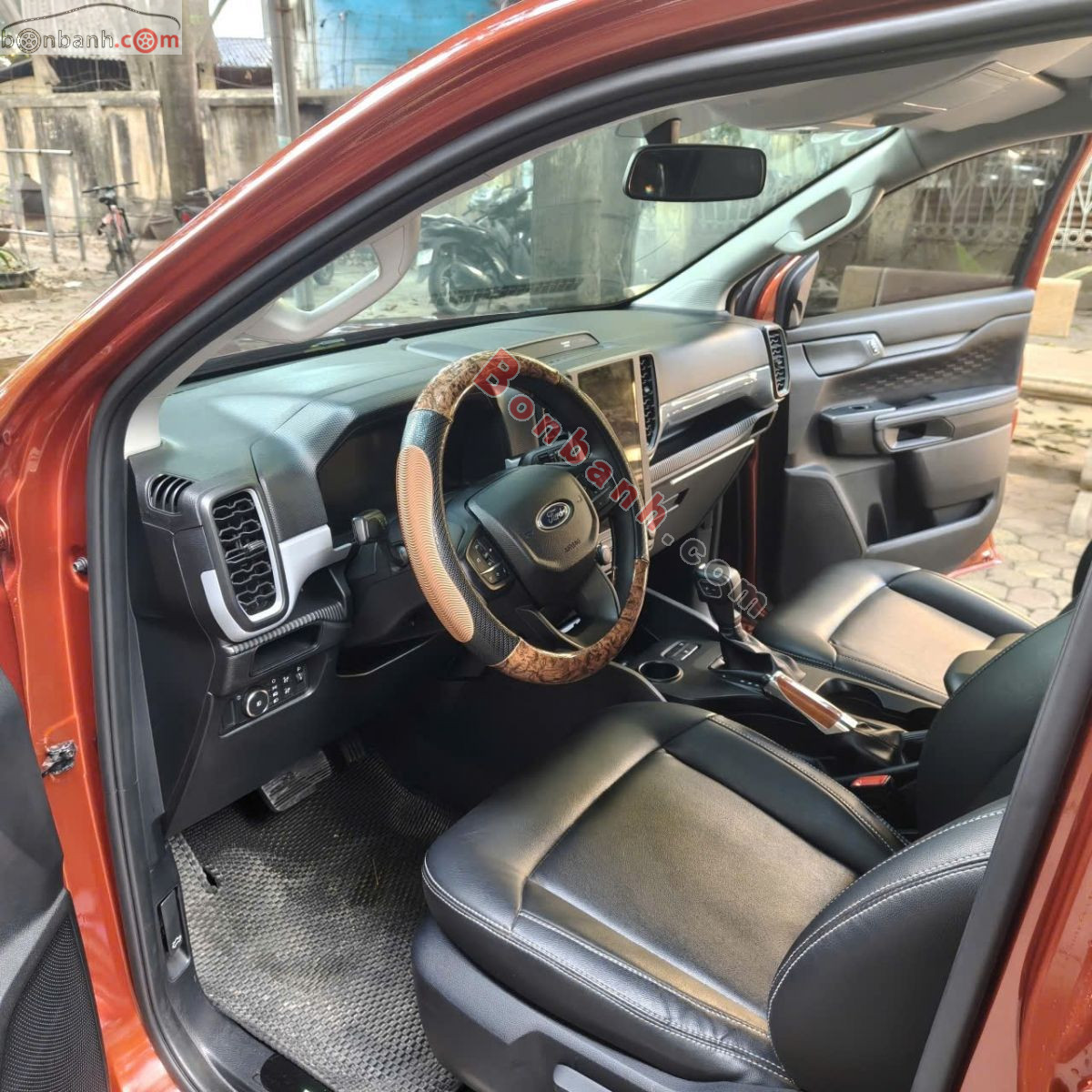 Bán ô tô Ford Ranger XLS 2.0L 4x2 AT - 2024 - xe cũ