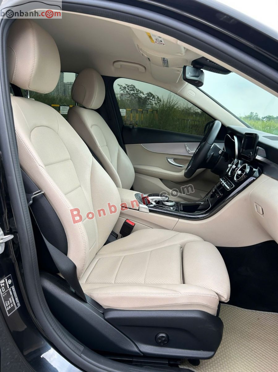 Bán ô tô Mercedes Benz C class C180 AMG - 2021 - xe cũ
