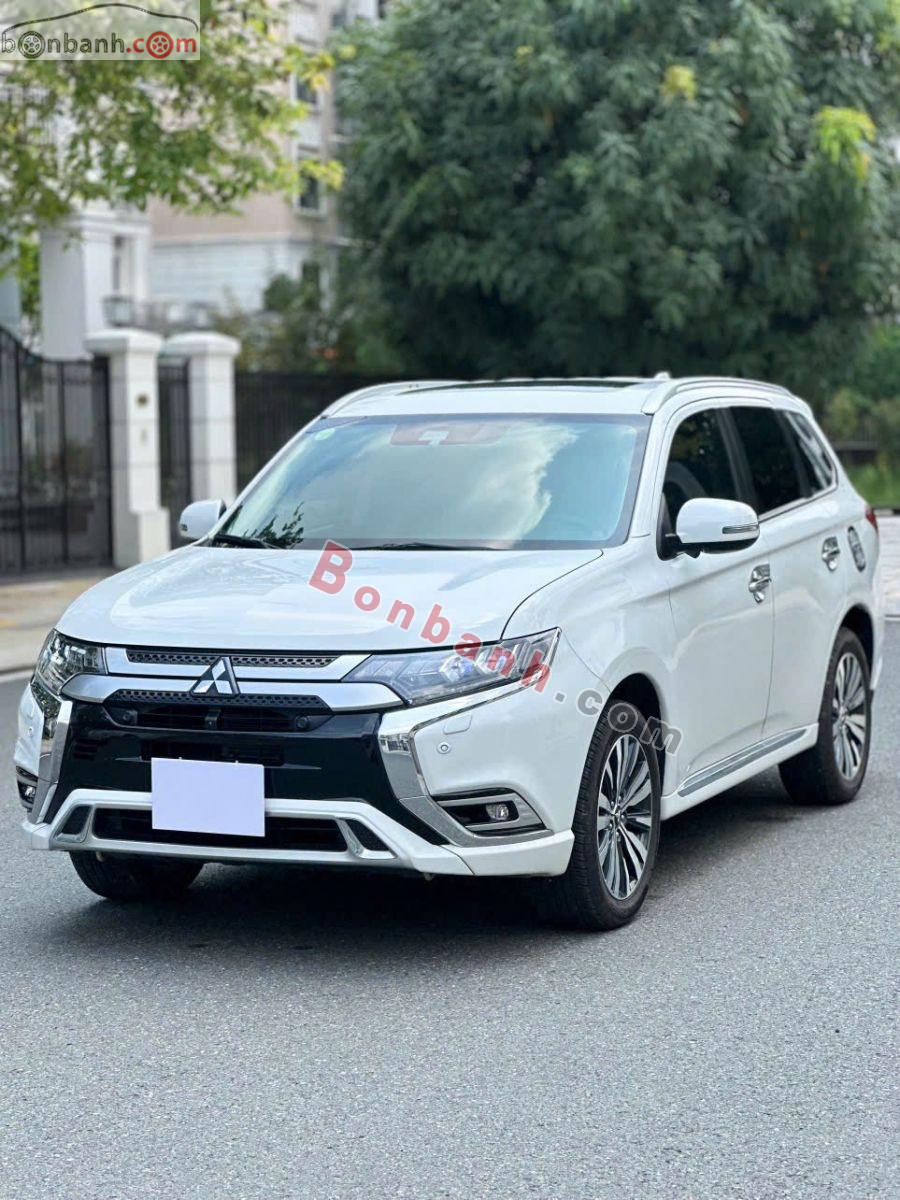 Bán ô tô Mitsubishi Outlander Premium 2.0 CVT - 2022 - xe cũ