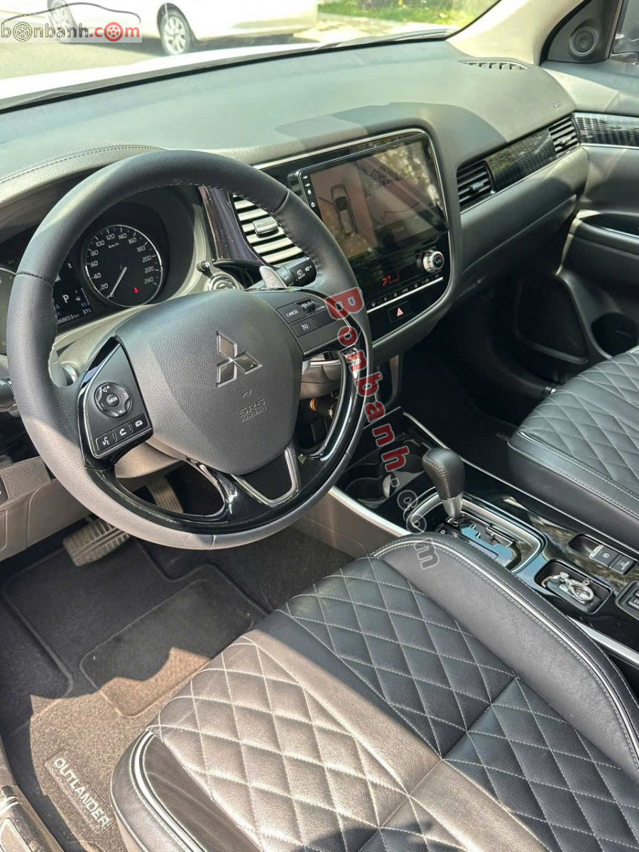 Bán ô tô Mitsubishi Outlander Premium 2.0 CVT - 2022 - xe cũ